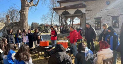 STRATONİKEİA'DA GENÇLER İÇİN ÇÖMLEK ATÖLYESİ DÜZENLENDİ