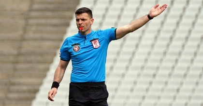 ÜMİT ÖZTÜRK MAÇI TAMAMLAYAMADI