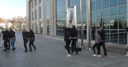 UŞAK’TA 5 UYUŞTURUCU SATICISI TUTUKLANDI