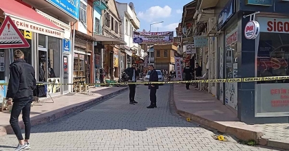 KAVGA ETTİĞİ ŞAHSI VE KAVGAYI AYIRMAYA ÇALIŞAN 5 KİŞİYİ TÜFEKLE VURDU