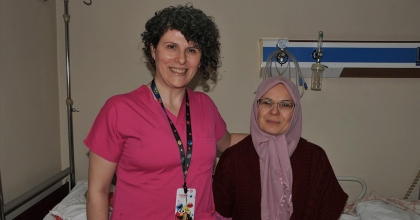 AĞRI ŞİKÂYETİYLE BAŞVURDU, 9 SANTİMLİK KİST ÇIKTI