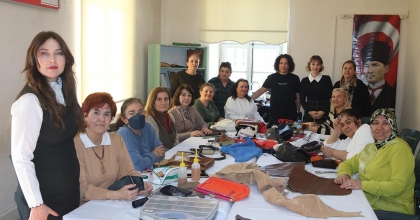 ATIK DERİLER KADINLARIN ELİNDE GERİ DÖNÜŞÜME KAZANDIRILIYOR