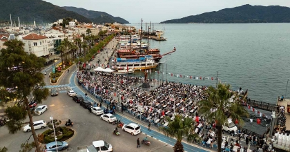 MARMARİS BELEDİYESİ BİNLERCE VATANDAŞI İFTARDA AĞIRLADI