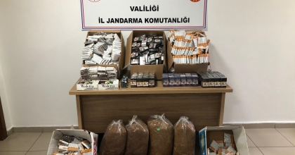 AFYONKARAHİSAR’DA BİNLERCE ADET MAKARON ELE GEÇİRİLDİ