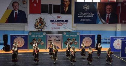 AFYONKARAHİSAR’DA HALK OYUNLARI YARIŞMASI SONA ERDİ