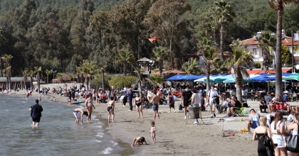 AKYAKA'DA DENİZ SEZONU AÇILDI