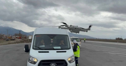 JANDARMADAN SÜRÜCÜLERE YÖNELİK DRON DESTEKLİ DENETİM