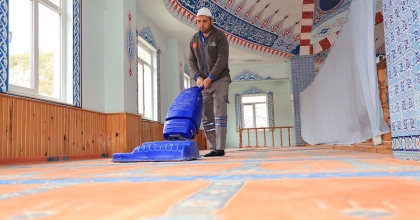 ÇAMELİ’DE CAMİLER BAYRAMA HAZIR