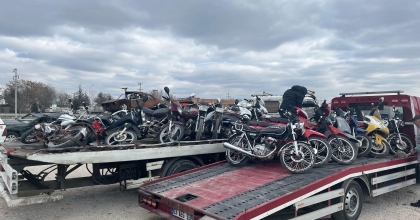 ÇEVREYE RAHATSIZLIK VEREN MOTOSİKLETLER TRAFİKTEN MEN EDİLDİ