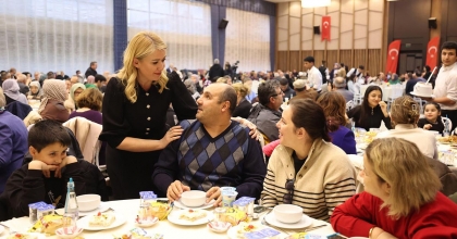 GAZİ VE ŞEHİT AİLELERİNE İFTAR YEMEĞİ