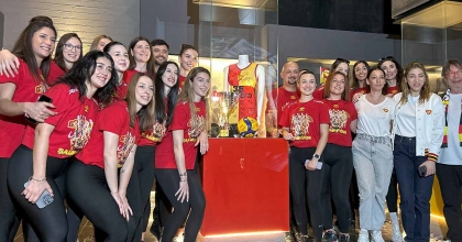 GÖZTEPE VOLEYBOL’UN KUPASI, MÜZESİNDEKİ YERİNİ ALDI