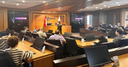 İŞ DÜNYASINA ULUSLARARASI FIRSATLAR ANLATILDI