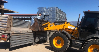 KARACASU BELEDİYESİ'NE 40 ADET ÇÖP KONTEYNERİ HİBESİ