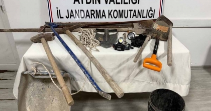 KARACASU’DA KAÇAK KAZIYA SUÇÜSTÜ