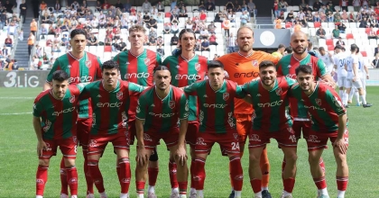 KARŞIYAKA, ZİRVEYLE FARKI ERİTİYOR