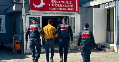 KIRMIZI BÜLTENLE ARANIYORDU, FETHİYE’DE YAKALANDI