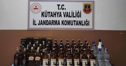 KÜTAHYA’DA 44 LİTRE SAHTE İÇKİ ELE GEÇİRİLDİ