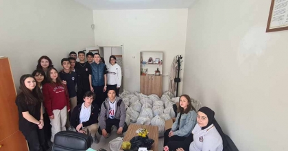 LİSE ÖĞRENCİLERİNDEN ÖRNEK DAVRANIŞ