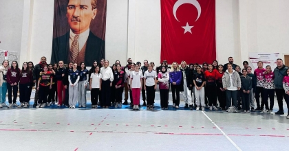 MANİSA'DA OKUL SPORLARI FLOOR CURLİNG İL BİRİNCİLİĞİ MÜSABAKALARI TAMAMLANDI