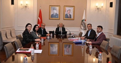 MANİSA’DA SAHİPSİZ HAYVANLAR İÇİN YOL HARİTASI ÇİZİLDİ