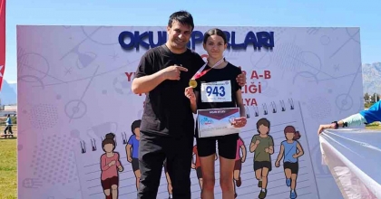 MANİSALI SPORCU NİDA DENİZ KARATAŞ TÜRKİYE ŞAMPİYONU OLDU