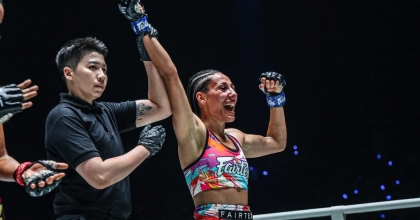 RİNGLERİN KURDU NEFİSE, DURDURULAMIYOR