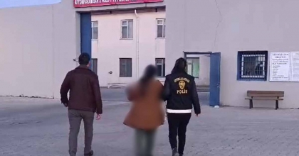 PARA VE ALTIN ÇALAN 2 KADINDAN BİRİ TUTUKLANDI