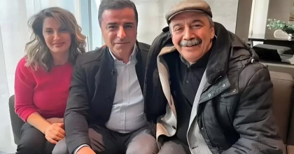 SELAHATTİN DEMİRTAŞ, EŞİNE ÖZEL İZİNLE REFAKAT ETTİ