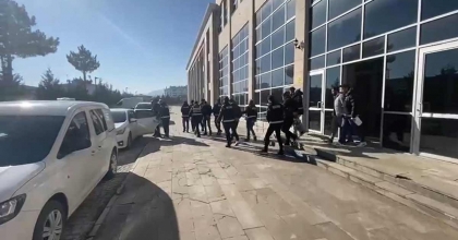 SUÇ ÖRGÜTÜ OPERASYONUNDA 6 ŞÜPHELİ ADLİYEYE SEVK EDİLDİ