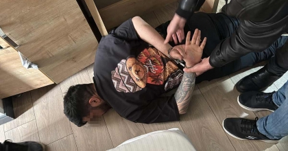 TAKSİCİYİ GASBEDEN ŞAHIS TUTUKLANDI