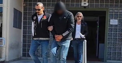 UYUŞTURUCU SATICISI NARKOTİK EKİPLERİNDEN KAÇAMADI