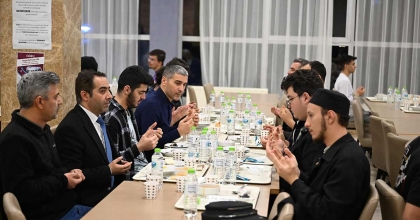 VALİ AKTAŞ ÖĞRENCİLERLE SAHURDA BİR ARAYA GELDİ