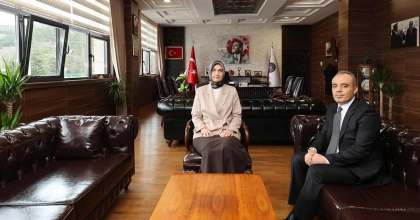 VALİ YİĞİTBAŞI'NDAN EMNİYETE ZİYARET