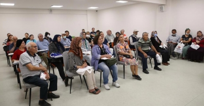 “DEPRESYONU ÖNEMSE, HAYATA GÜLÜMSE” SEMİNERİ