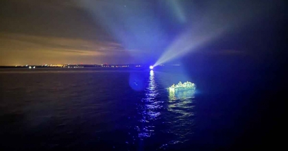 16'SI ÇOCUK 36 GÖÇMEN, LASTİK BOTTA YAKALANDI