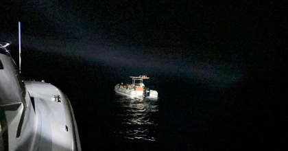 27’Sİ ÇOCUK 59 DÜZENSİZ GÖÇMEN MOBİL RADARA YAKALANDI