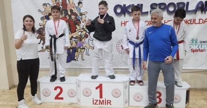 İZMİR KARATE ŞAMPİYONASI’NDA ALİAĞA RÜZGÂRI