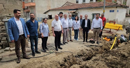 KUYUCAK'TA DOĞALGAZ ALTYAPI ÇALIŞMALARI HIZLA İLERLİYOR