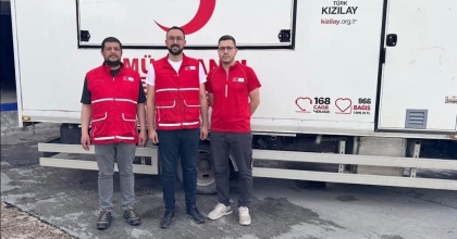AFYONKARAHİSAR KIZILAY EKİBİ DEPREM BÖLGESİ İÇİN YOLA ÇIKTI