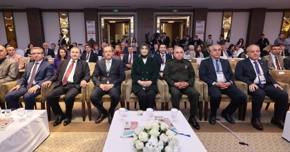 AFYONKARAHİSAR'DA 8. TIBBİ VE AROMATİK BİTKİLER ÇALIŞTAYI DEVAM EDİYOR