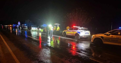AYDIN'DA TRAFİK KAZASI 1 ÖLÜ 1 YARALI