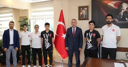 AYDINLI SPORCULARDAN TÜRKİYE ŞAMPİYONASINDA ÇİFTE ZİRVE