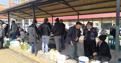 BU PAZARDA SATILAN ÜRÜNLERİN HEPSİ DOĞAL VE YÖRESEL