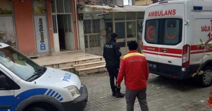 EVİNİN BALKONUNDAN DÜŞEN ŞAHIS KALDIRILDIĞI HASTANEDE ÖLDÜ