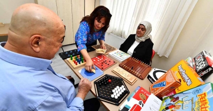 GÜZELBAHÇE SAĞLIKLI YAŞ ALMA MERKEZİ KAPILARINI AÇTI