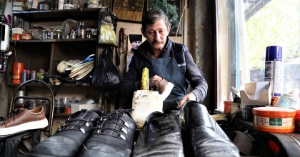 HAYATINI AYAKKABI TAMİR EDEREK KAZANDI