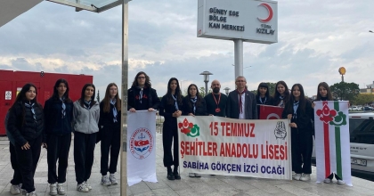 İZCİLERDEN KIZILAY’A ANLAMLI ZİYARET