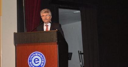  İZMİR’DE İLMÎ VE KÜLTÜREL HAYAT SEMPOZYUMU BAŞLADI