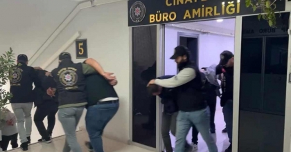 İZMİR’DE SİLAHLI KAVGA: 3 ÖLÜ, 7 TUTUKLAMA