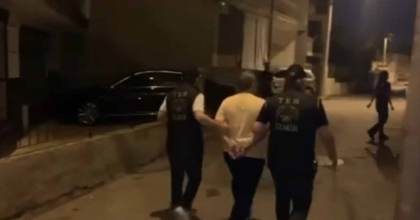 İZMİR MERKEZLİ DEAŞ OPERASYONUNDA 11 TUTUKLAMA